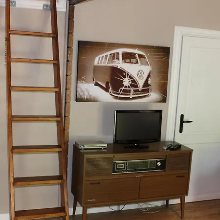 Blockhouse Nicks * Hatten